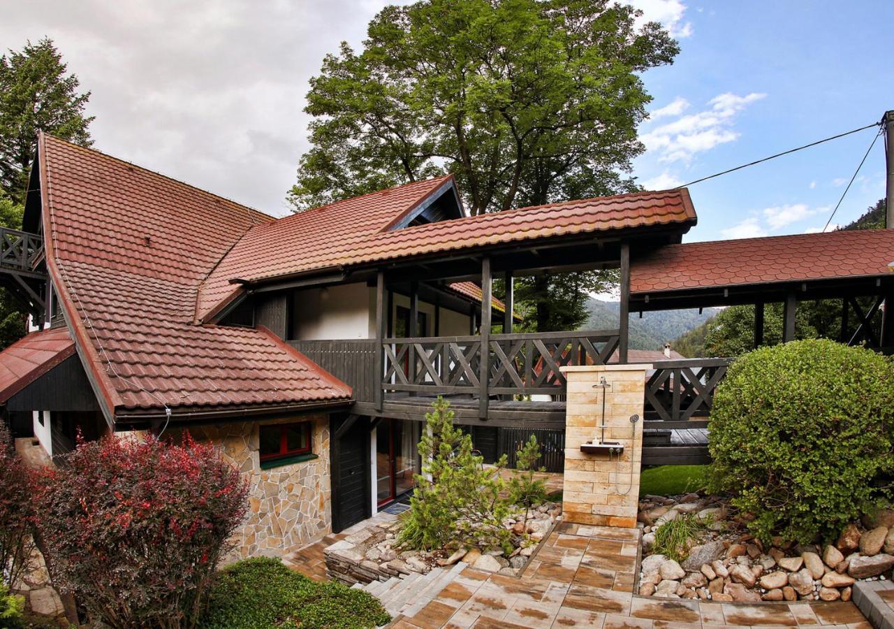 Penzion Maluzina Exterior foto